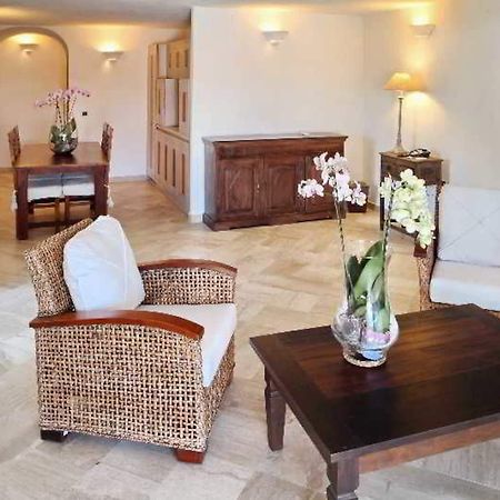 Residence Living Poltu Quatu Arzachena Εξωτερικό φωτογραφία